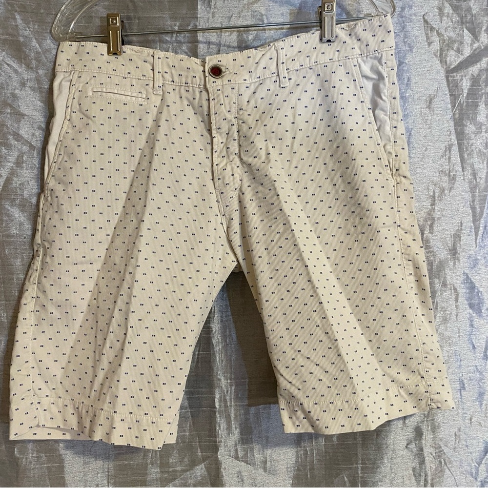 Fusaro Men’s shorts waist 34” inseam 10” rise 10”, no flaws made in Italy